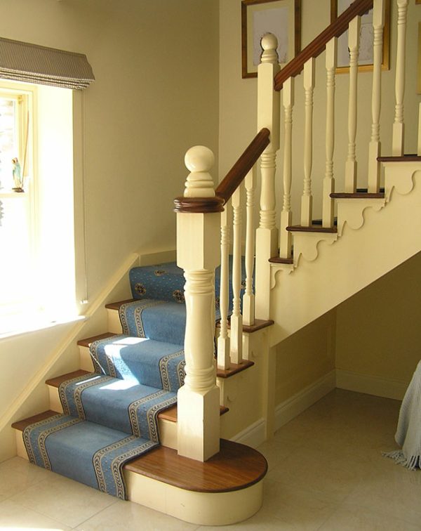 Painted-stairs- ballingearyjoinery.ie3.JPG